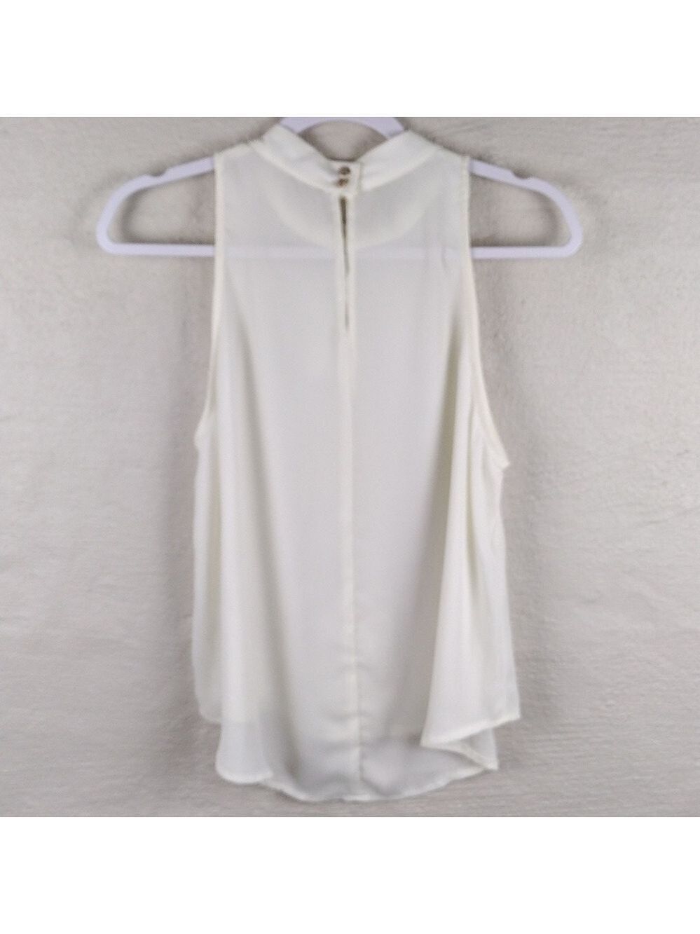 BLVD White Two Button Keyhole Jewel Embellished Collar Sleeveless High Low Top - Picture 7 of 13